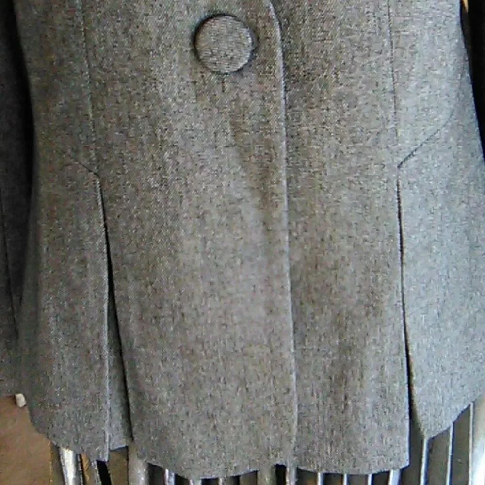 NWT Yunclos Jacket - Picture 5 of 12